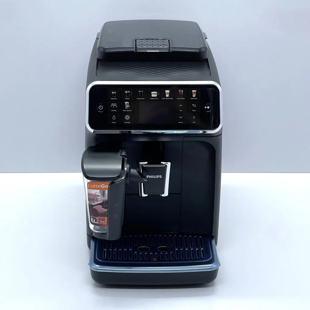 Кофемашина Philips Series 5500 LatteGo Black (витринная модель