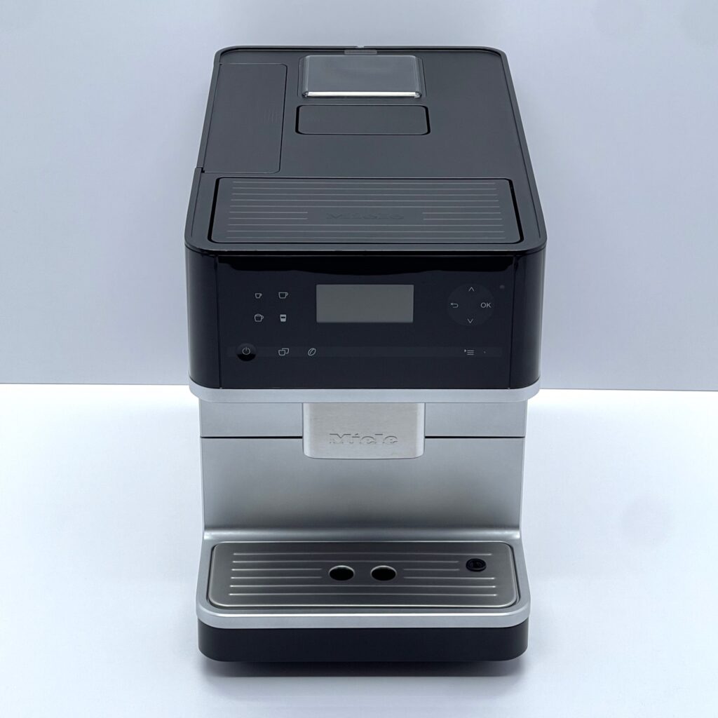 vzhyvana-premialna-kavomashyna-miele-cm6100-obsw