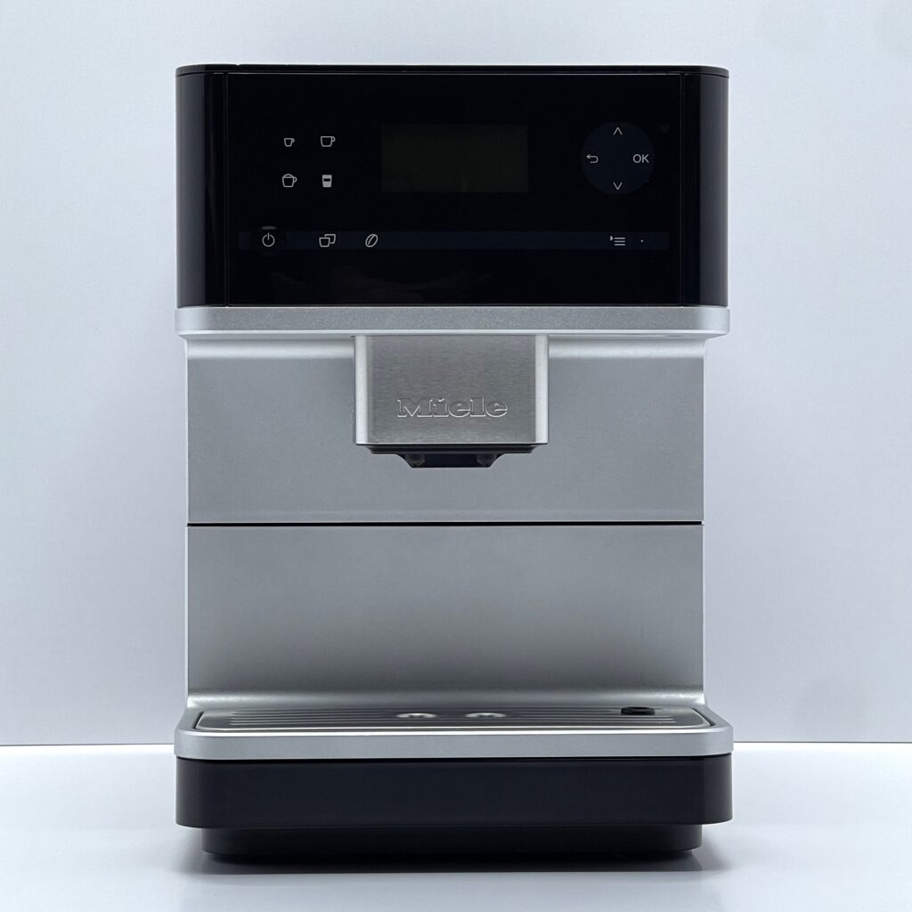 vzhyvana-premialna-kavomashyna-miele-cm6100-obsw