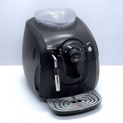 kavomashyna-saeco-xsmall-black-vidnovlena