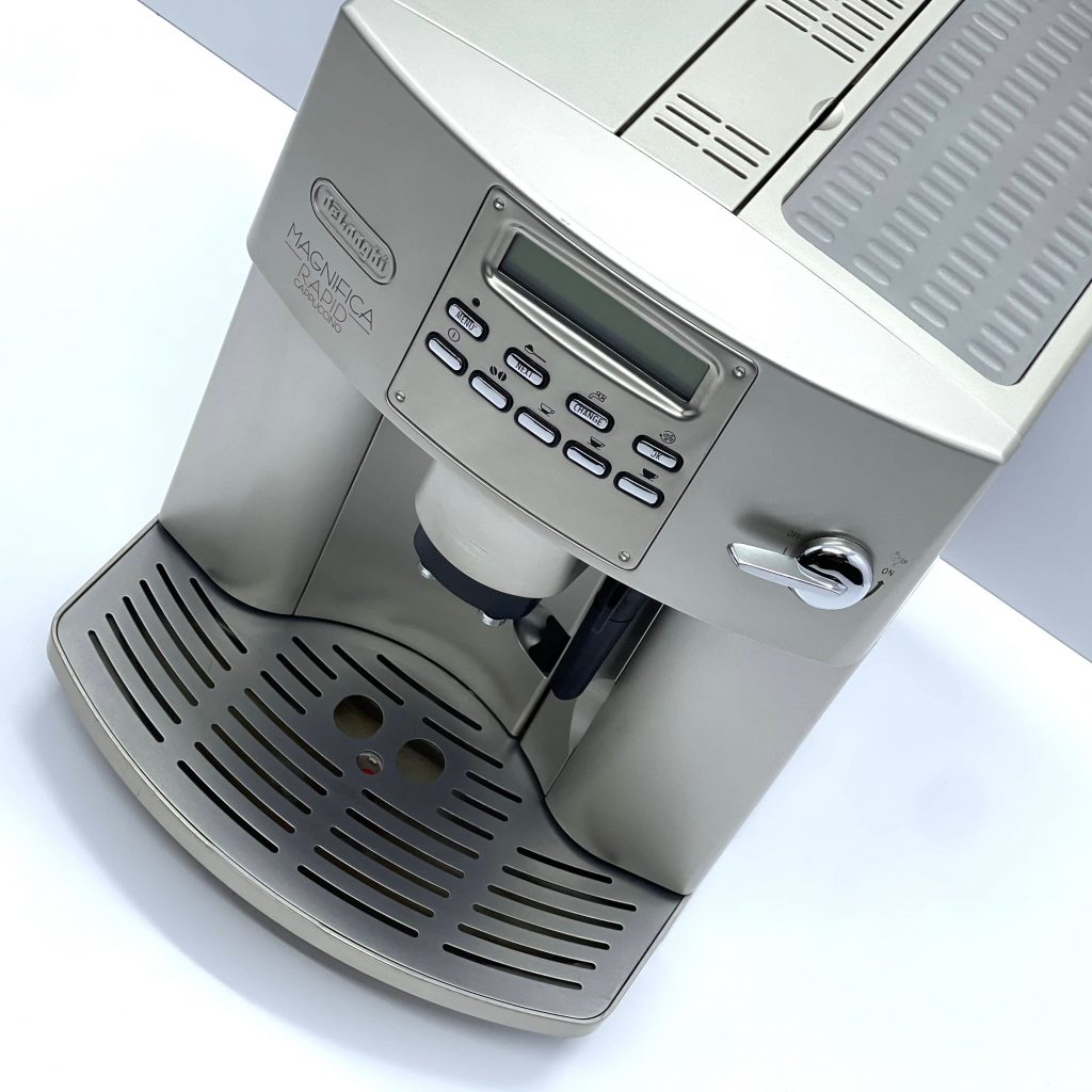 kavomashyna-delonghi-magnifica-rapid-cappuccino-vidnovlena