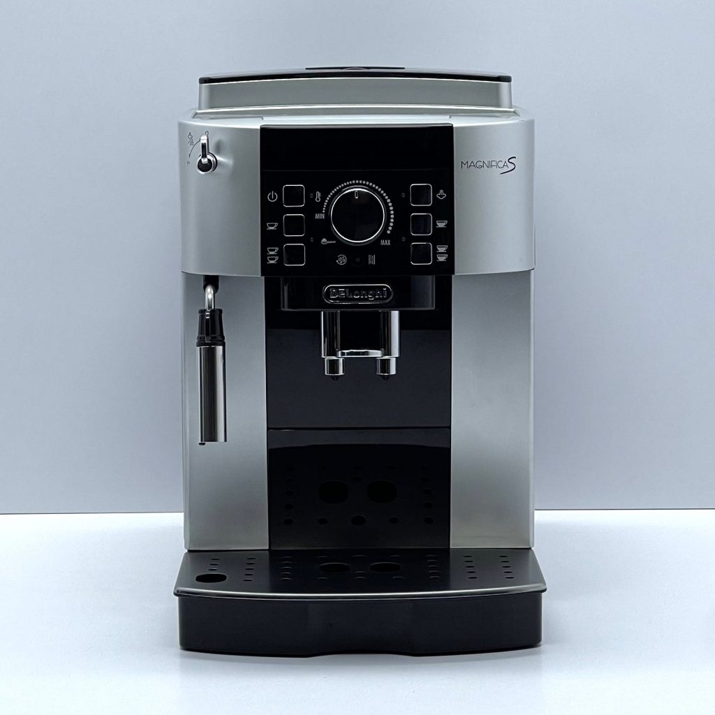 kavomashyna-delonghi-magnifica-s-silver-vidnovlena