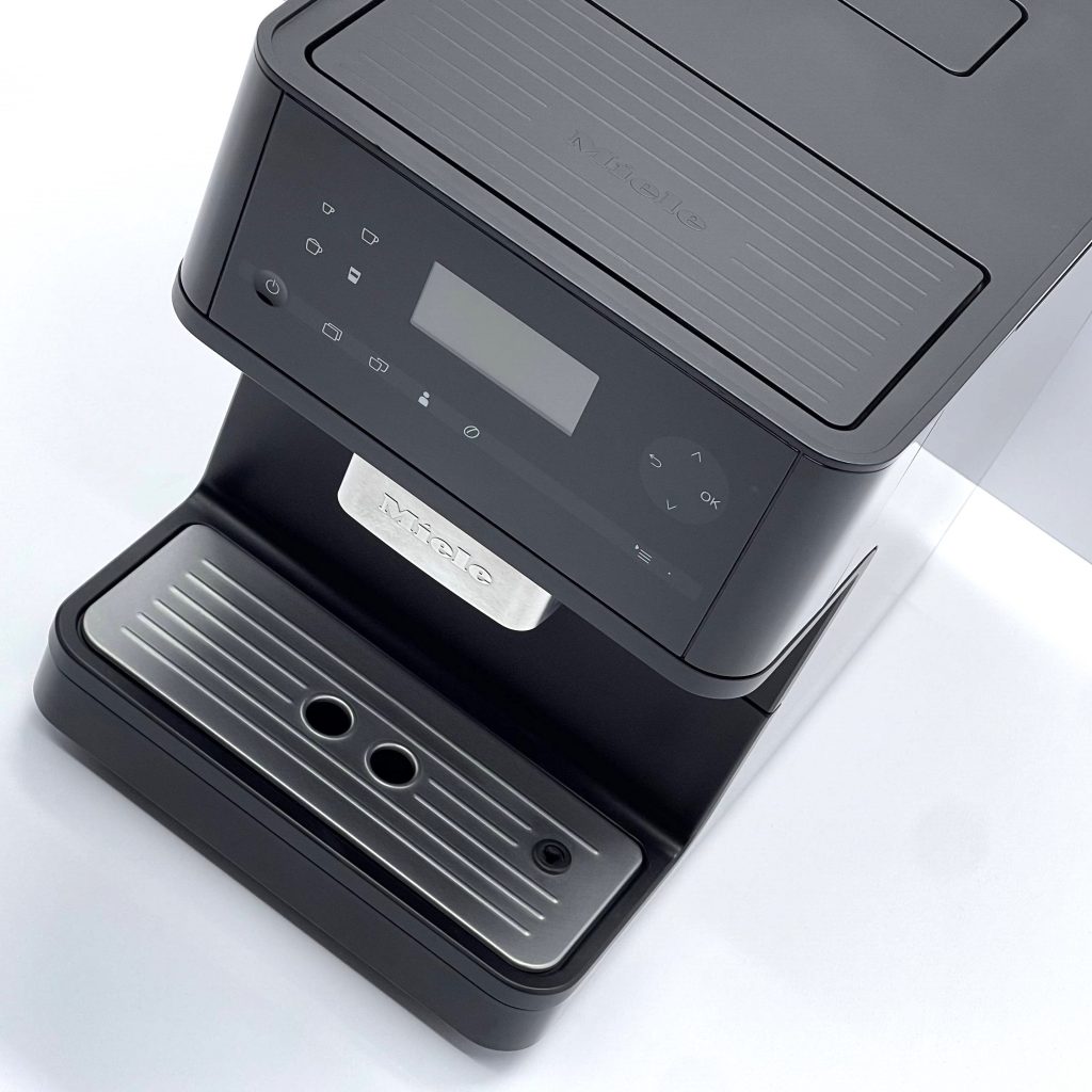 kavomashyna-miele-cm6110-obsw-black-vidnovlena