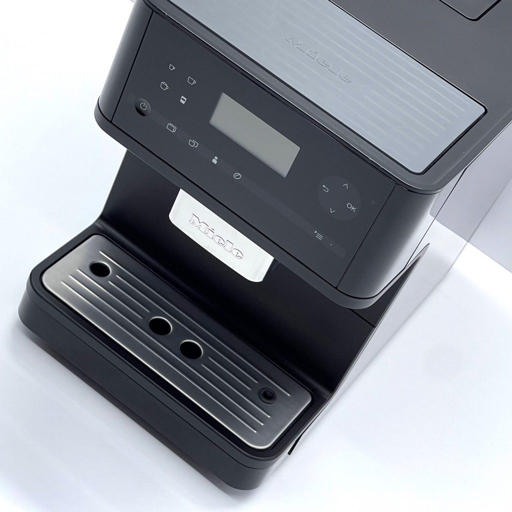 premialna-kavomashyna-miele-cm6300-obsw-black-vidnovlena