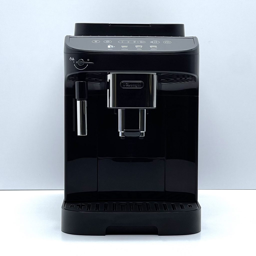 kavomashyna-b-v-delonghi-magnifica-evo-black