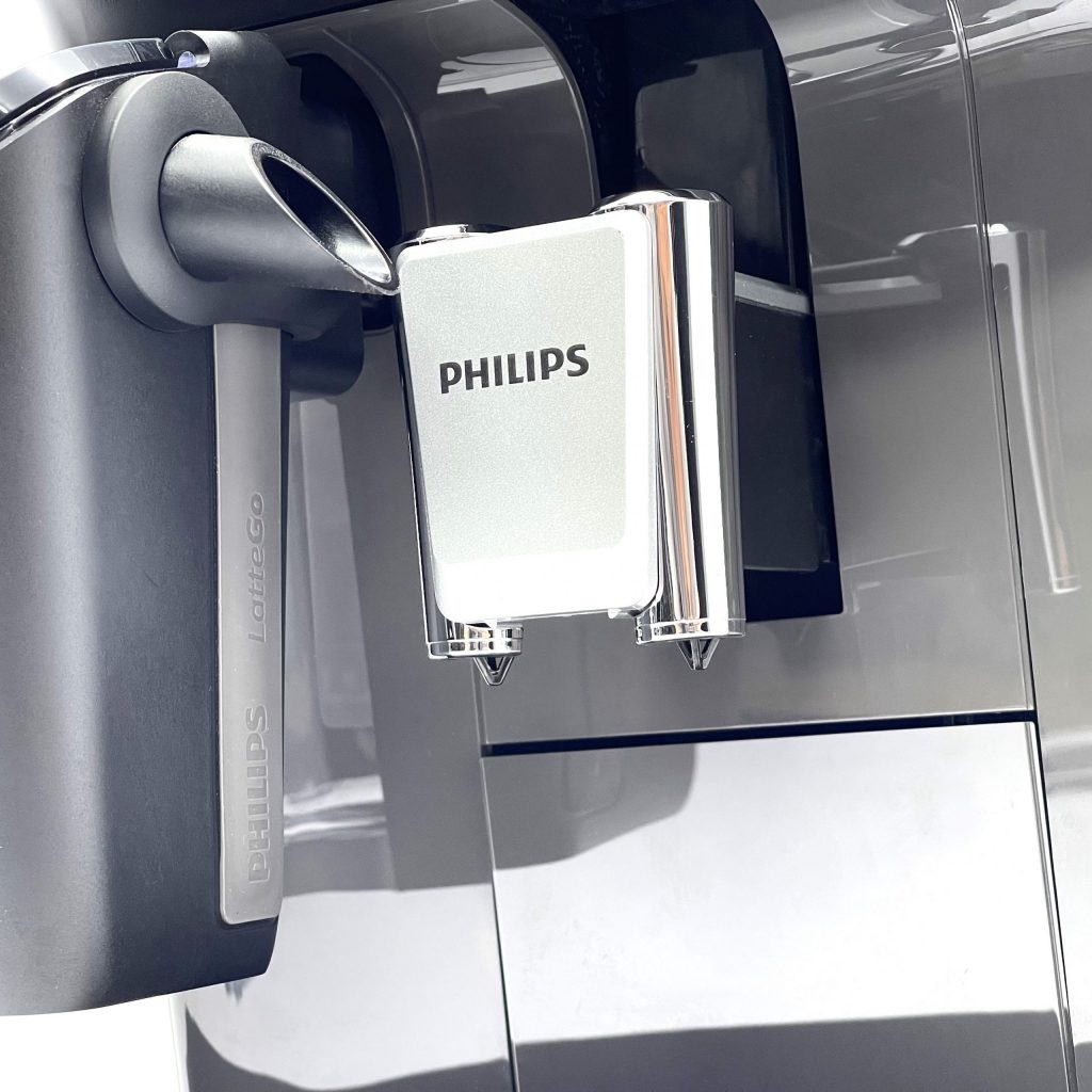 kavomashyna-philips-series-5500-lattego-graphite-vitrynna-model-stok