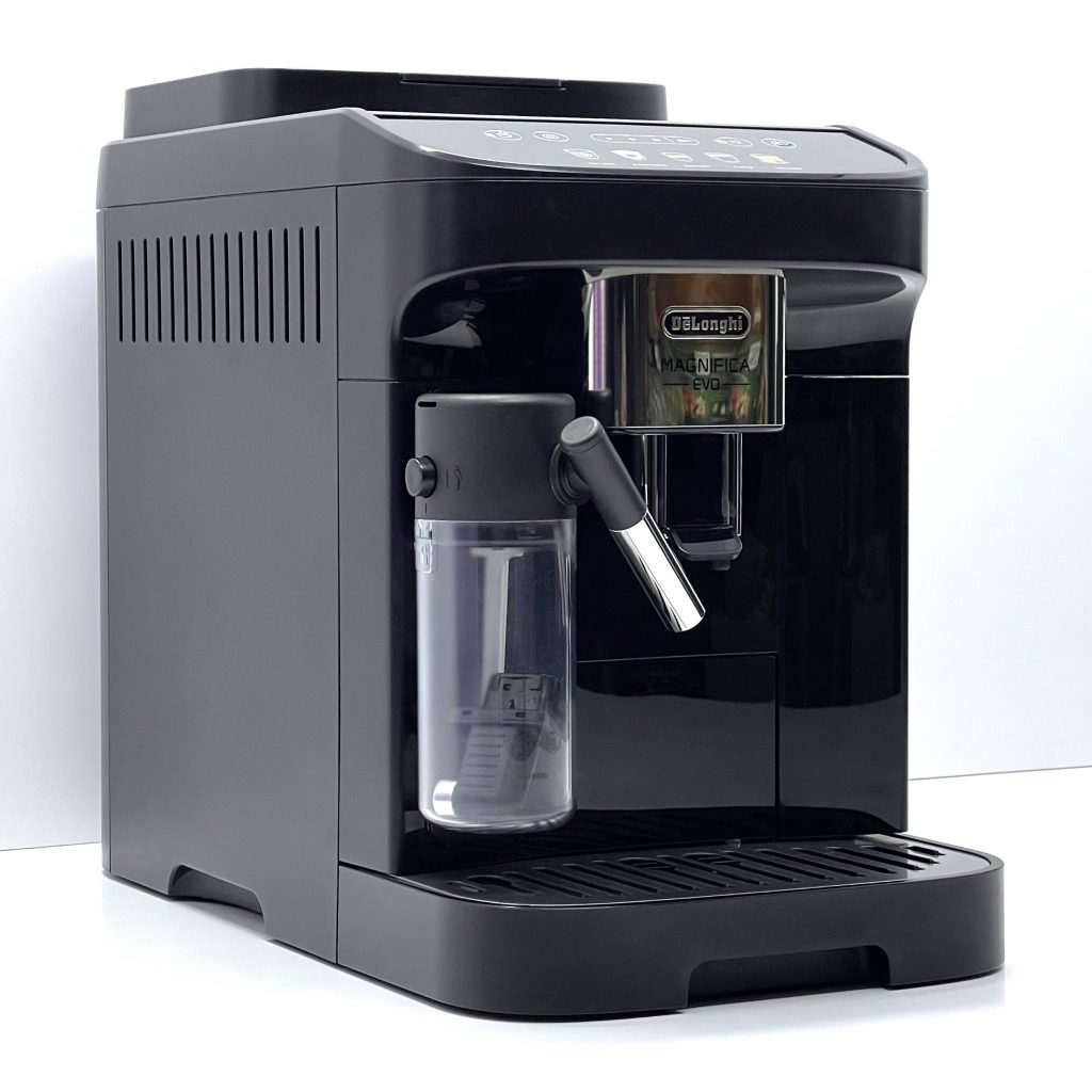 kavomashyna-b-v-delonghi-magnifica-evo-cappuccino-plus-black