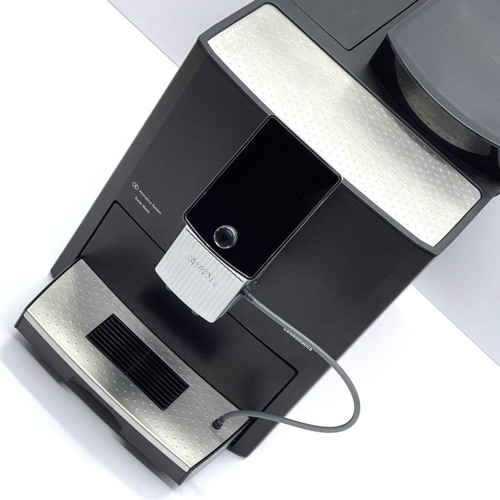 kavomashyna-b-v-nivona-caferomantica-1030