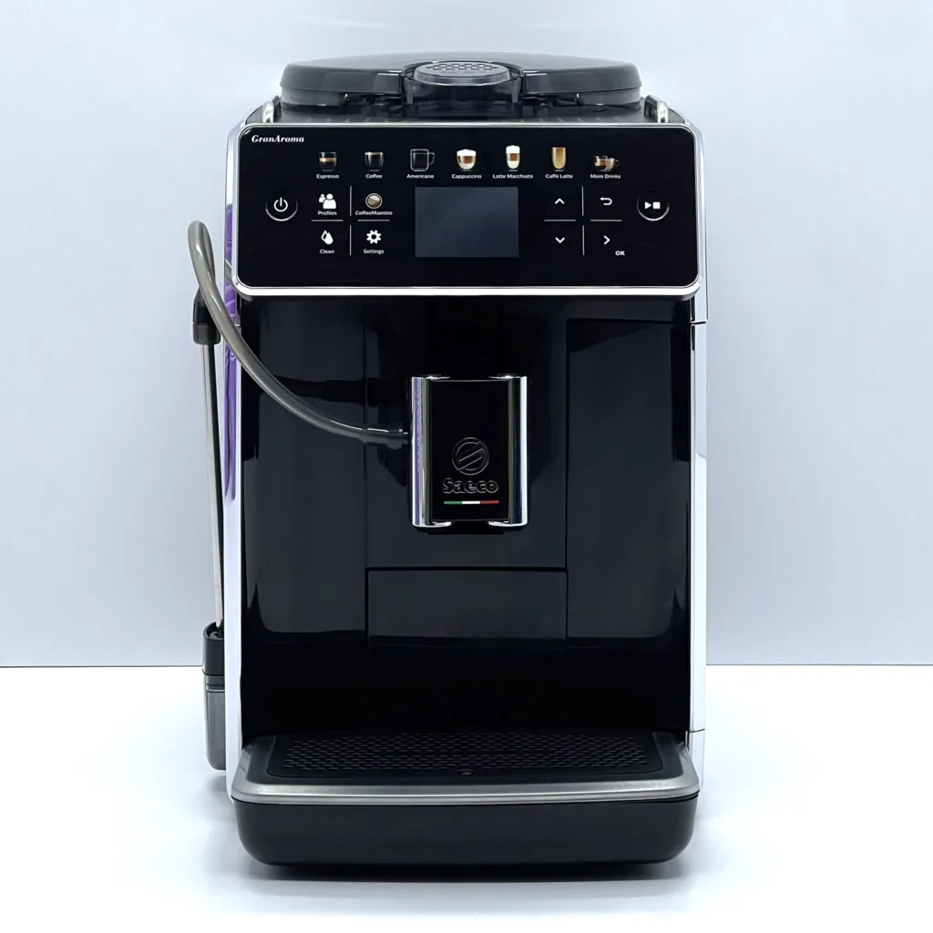 kavomashyna-b-v-saeco-granaroma-black