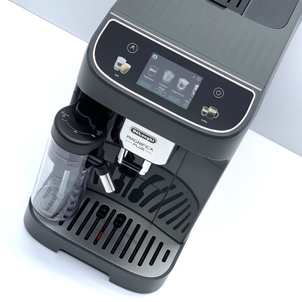 kavomashyna-b-v-delonghi-magnifica-plus-cappuccino-graphite