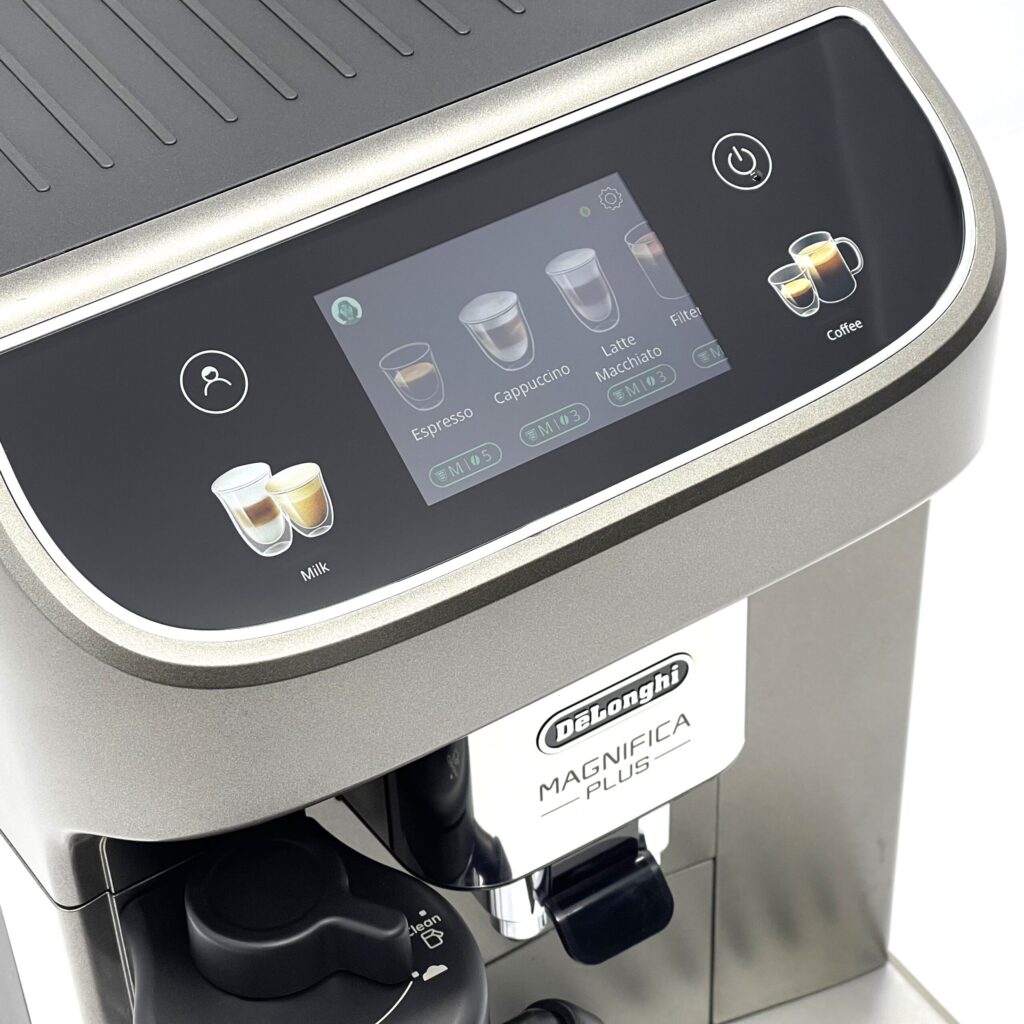 kavomashyna-b-v-delonghi-magnifica-plus-cappuccino-titan