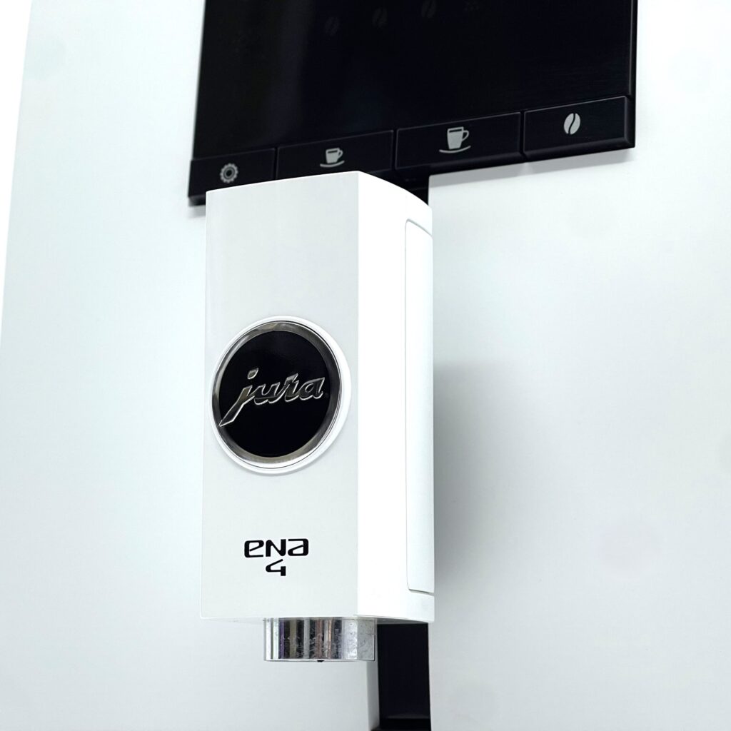 kavomashyna-b-v-jura-ena-4-nordic-white