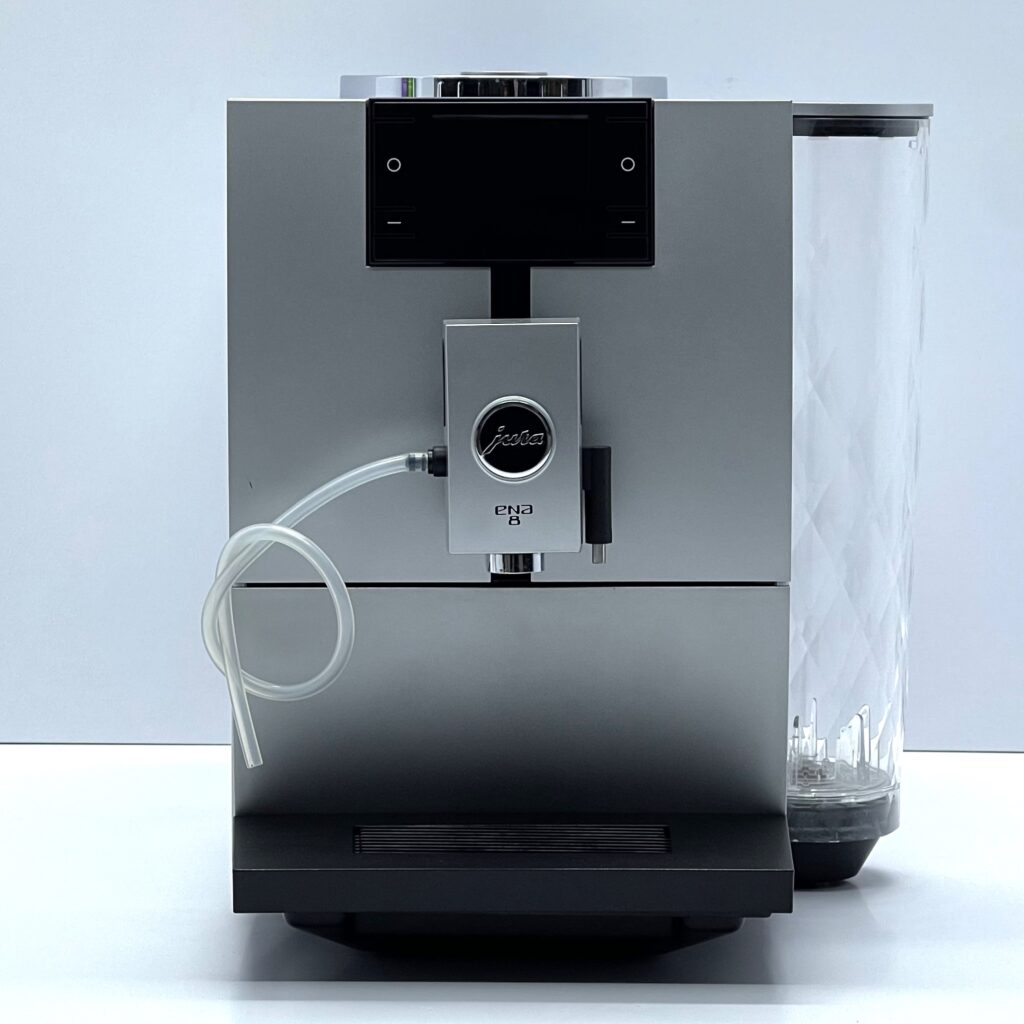 kavomashyna-b-v-jura-ena-8-metropolitan-white