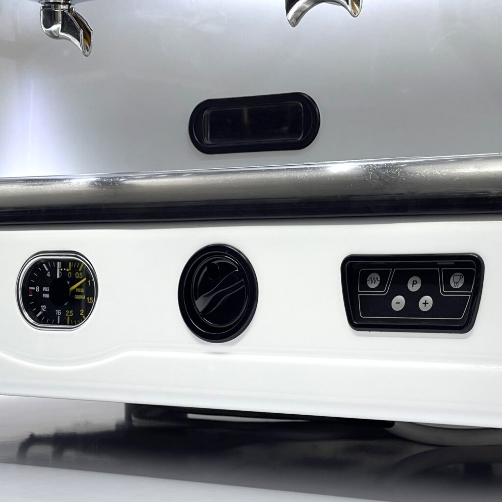 profesijna-kavomashyna-b-v-la-spaziale-s5-a2-white-vidnovlena